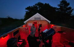 Sternwarte am Weg vom Buschberg zum Oberleiserberg geöffnet