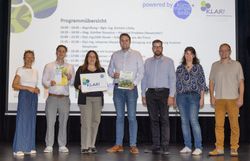 Weinviertler KLAR! Managerinnen auf Bühne bei Neophytenkonferenz