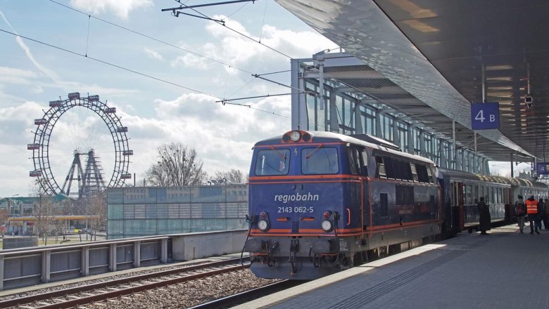 Blue Elise at Praterstern in Vienna, &copy; regiobahn RB GmbH